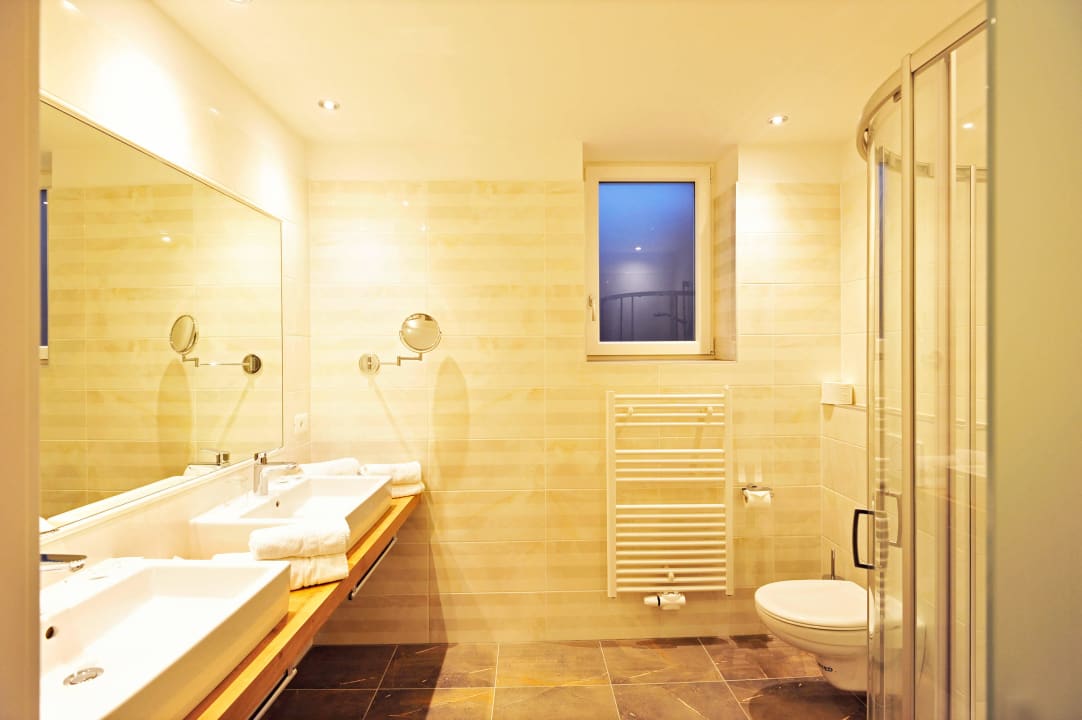 Badezimmer Texelblick Hotel Mitlechnerhof