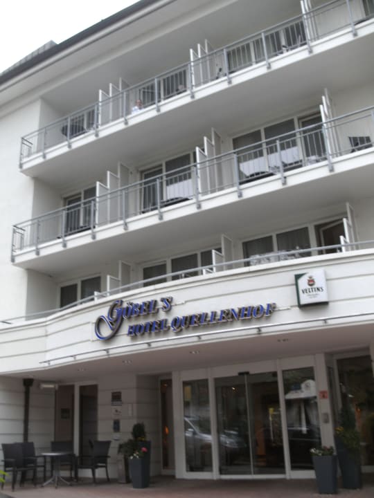 Haupteingang Hof Göbel's Hotel Quellenhof
