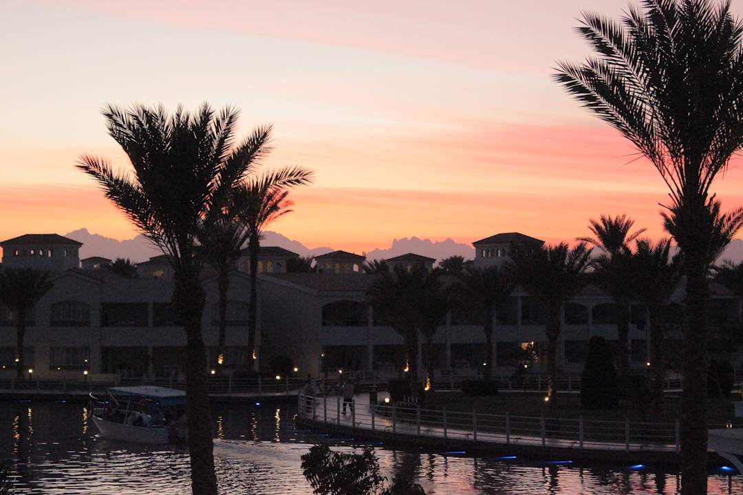 Sundown vom Zimmer Pickalbatros Dana Beach Resort - Hurghada