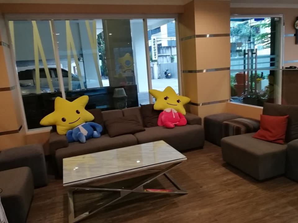 Lobby Oakwood Hotel & Residence Bangkok SHA Plus Certified