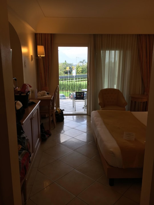 Geräumiges DZ im Palace Hotel Desenzano mit Balkon Hotel Palace Desenzano