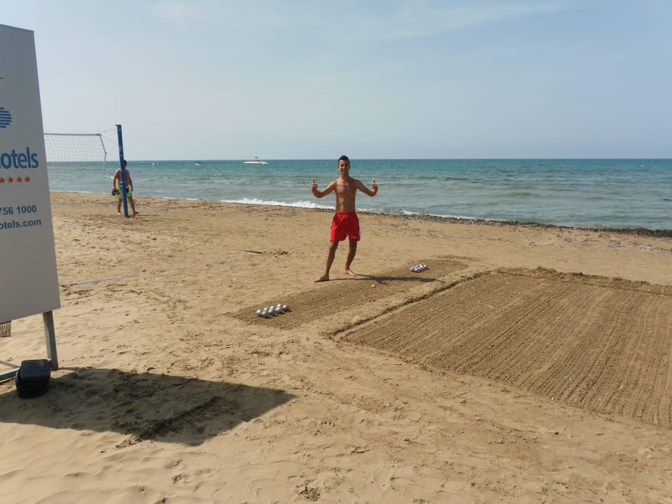 Leo hat das Boccia vorbereitet Side Sun Hotel