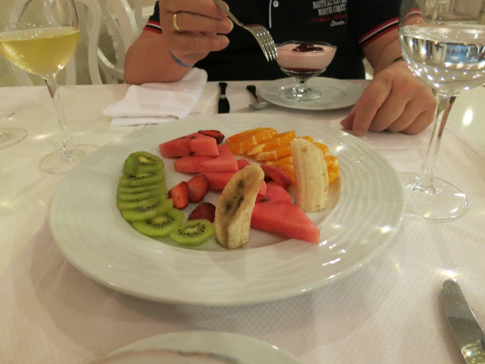 Obstteller nett angerichtet Crystal Paraiso Aqua Collection