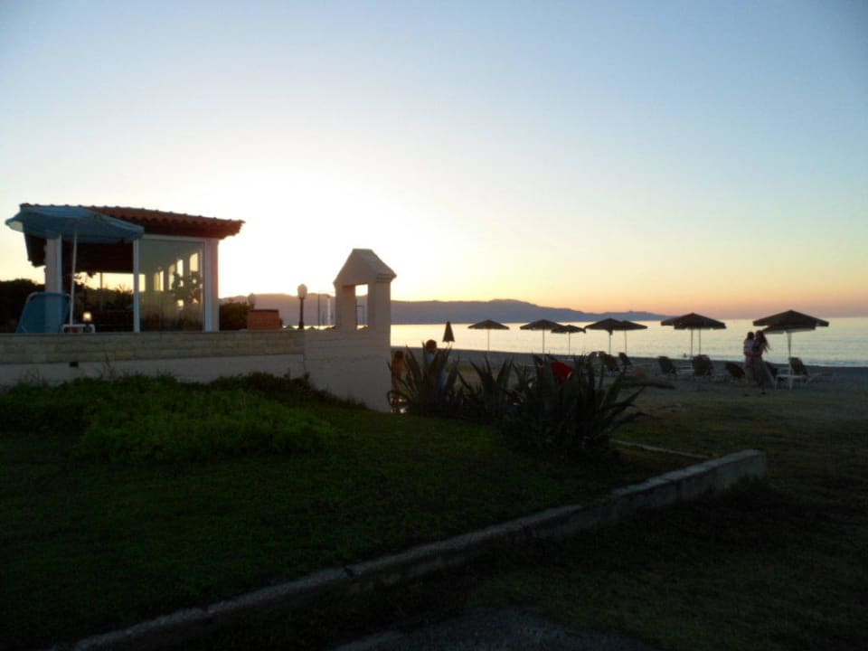 Abendstimmung - Sonnenuntergang Caretta Beach Hotel