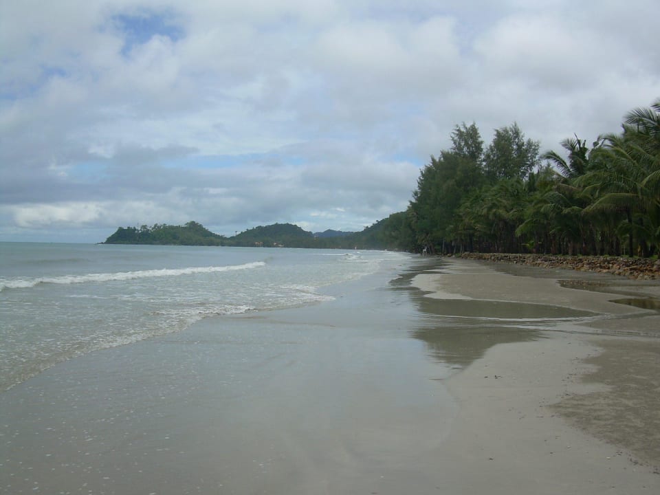Пляж отеля Centara Koh Chang Tropicana Resort