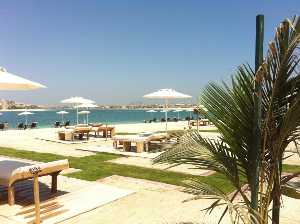 Blick auf den Strand Rixos The Palm Hotel & Suites