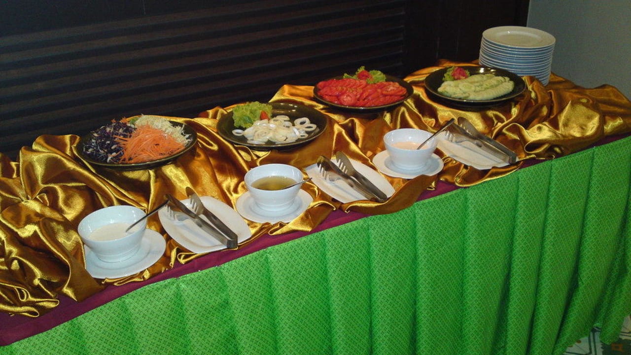 Frühstücksbüffet The Briza Beach Resort Khaolak