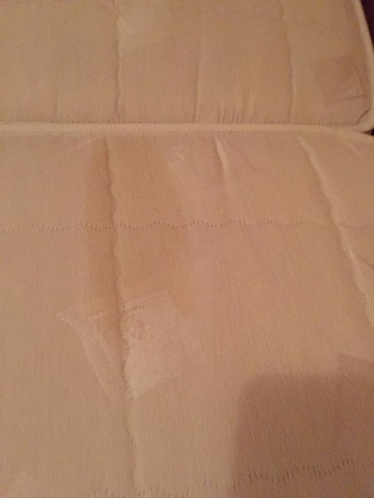 Gammlige Matratze Hotel Goldener Hirsch