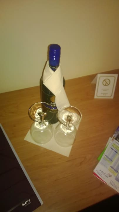 Gratis Rotwein bei Buchung eines Wellnessangebotes Hotel Aquarius