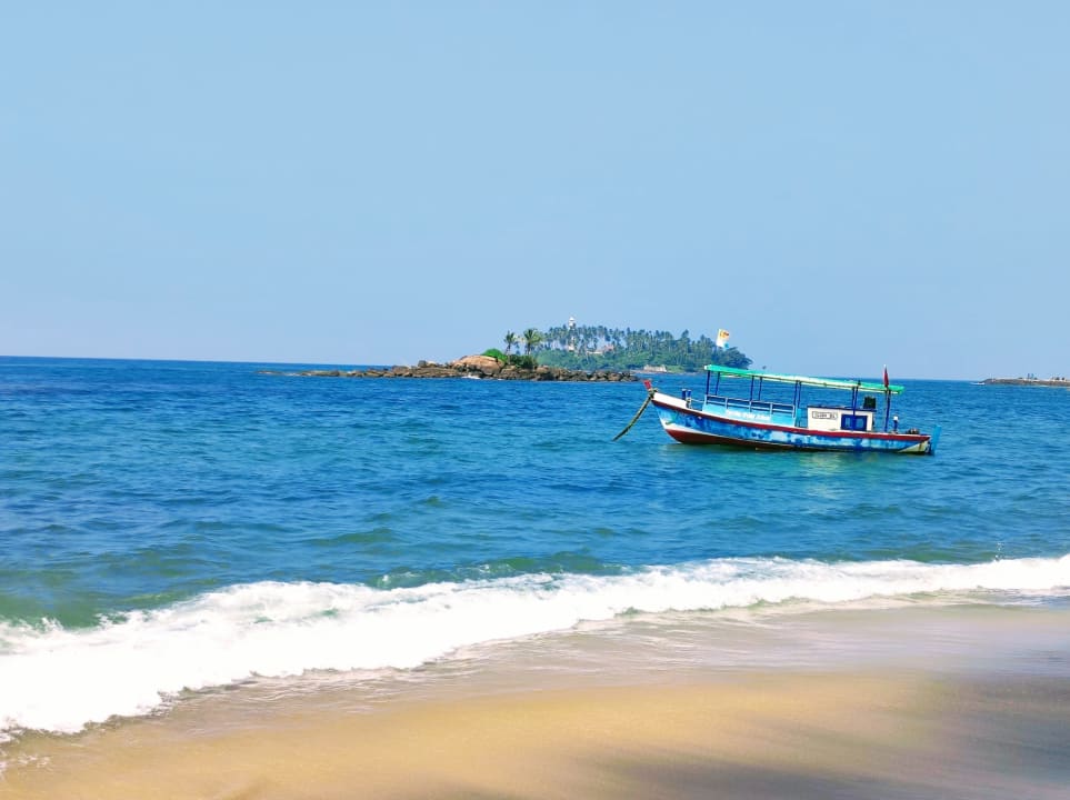 Strand Earl’s Reef Beruwala