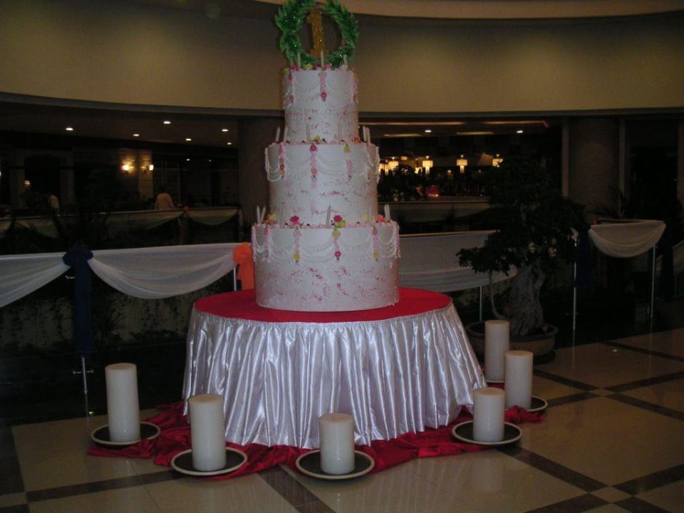 Geburtstagstorte 1 Jahr KBR Sunis Kumköy Beach Resort Hotel & Spa