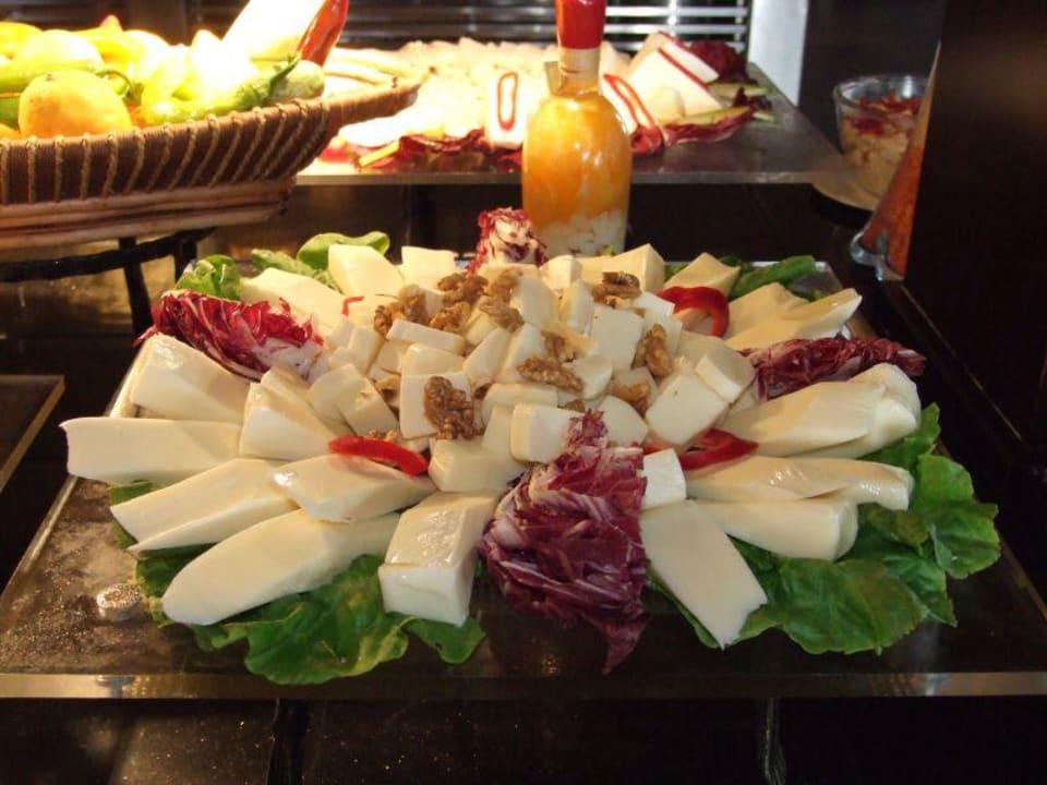 Käseplatte Limak Lara Deluxe Hotel & Resort