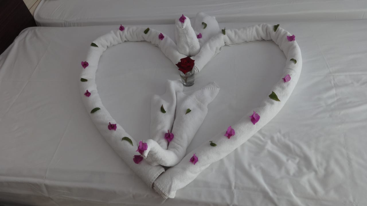 Ozdoby na łóżku Opia Hotel