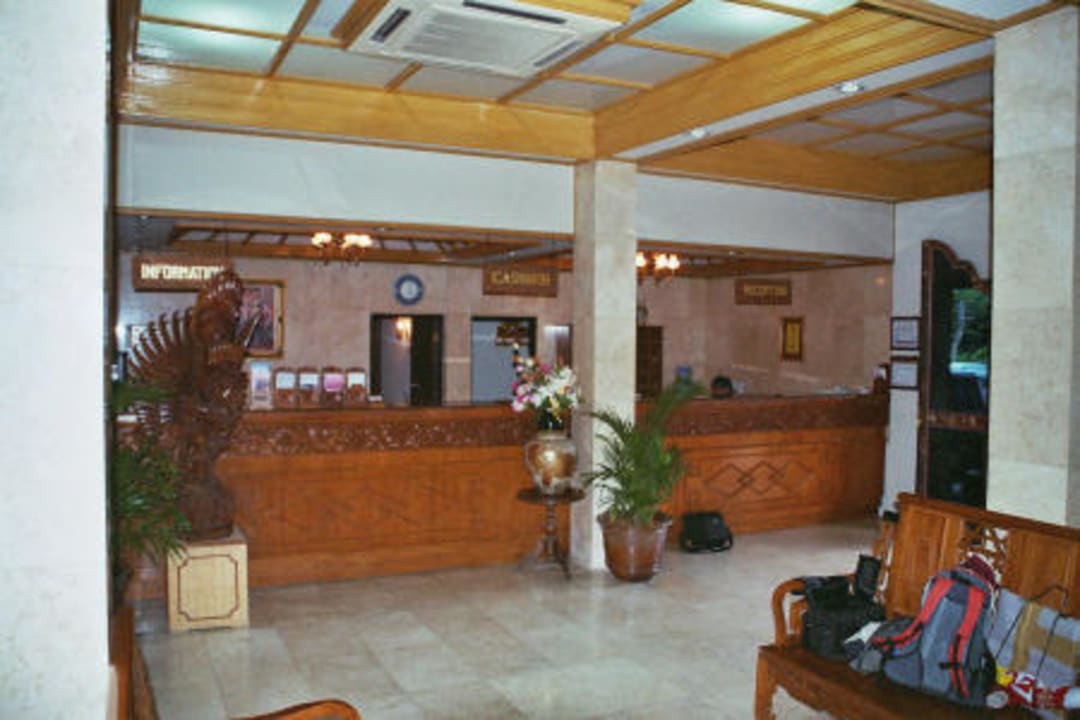 Empfangsbereich / Lobby Hotel Ari Putri