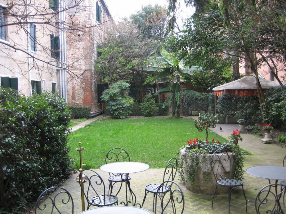 Innenhof Hotel Abbazia