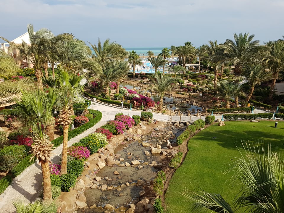 Gartenanlage Mövenpick Resort & Spa El Gouna