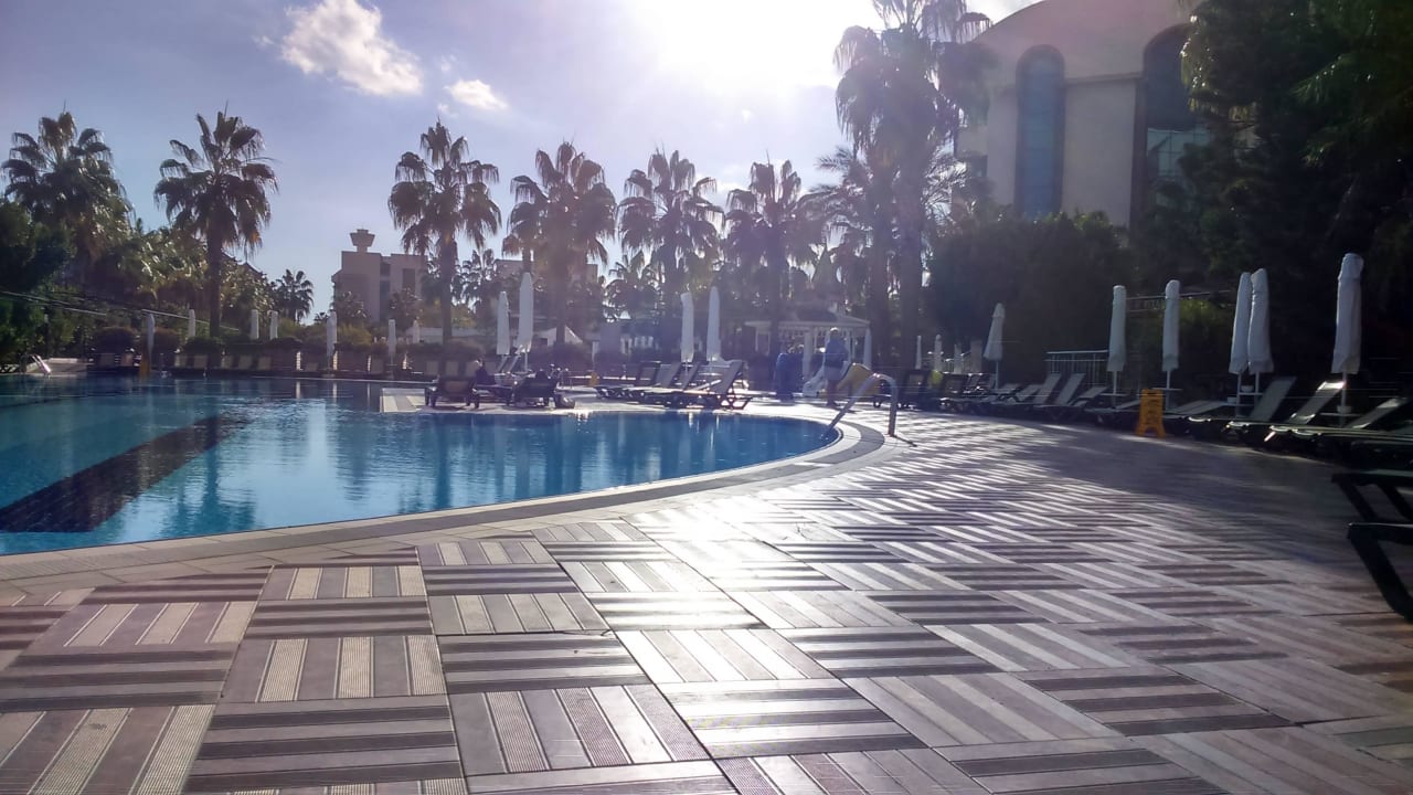 Inzwischen etwas schattig, aber immernoch warm Hane Family Resort