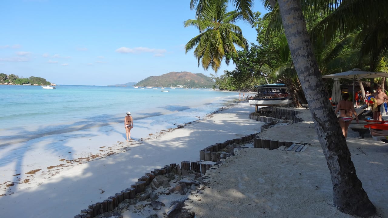 Hotelstrand am Abend Paradise Sun