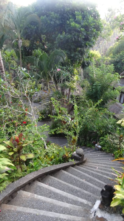 Rauf und runter Hotel Tjampuhan