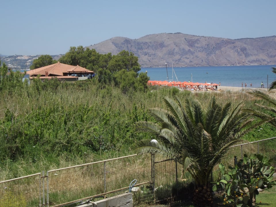 Nachbar Anlage  Vantaris Luxury Beach Resort