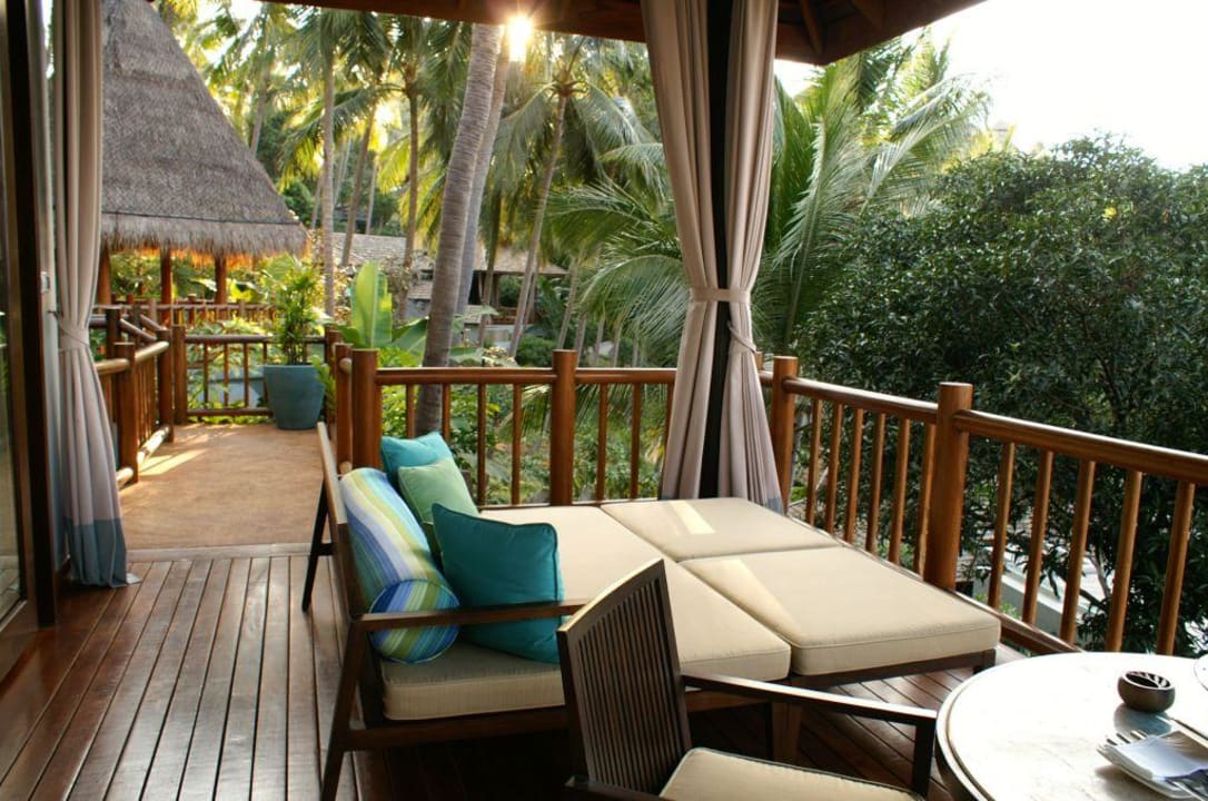 Veranda mit Tagesbett und Deckenventilator Four Seasons Resort Koh Samui