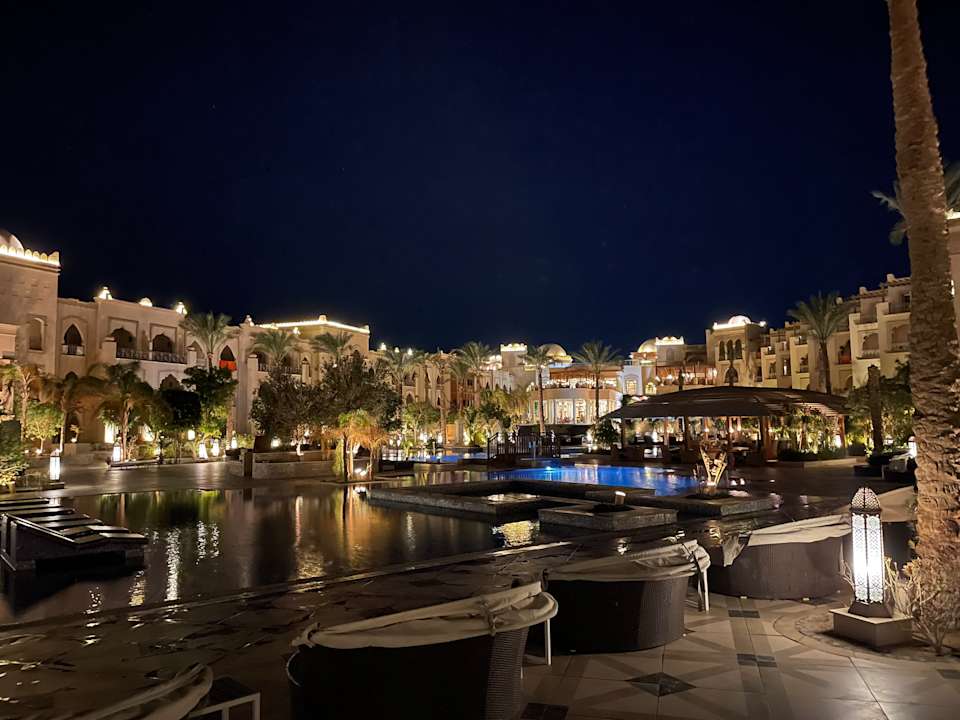 Gartenanlage The Grand Palace - Adults only