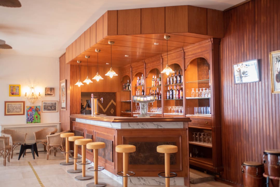 Gastro Hotel Roger de Flor Seleqtta