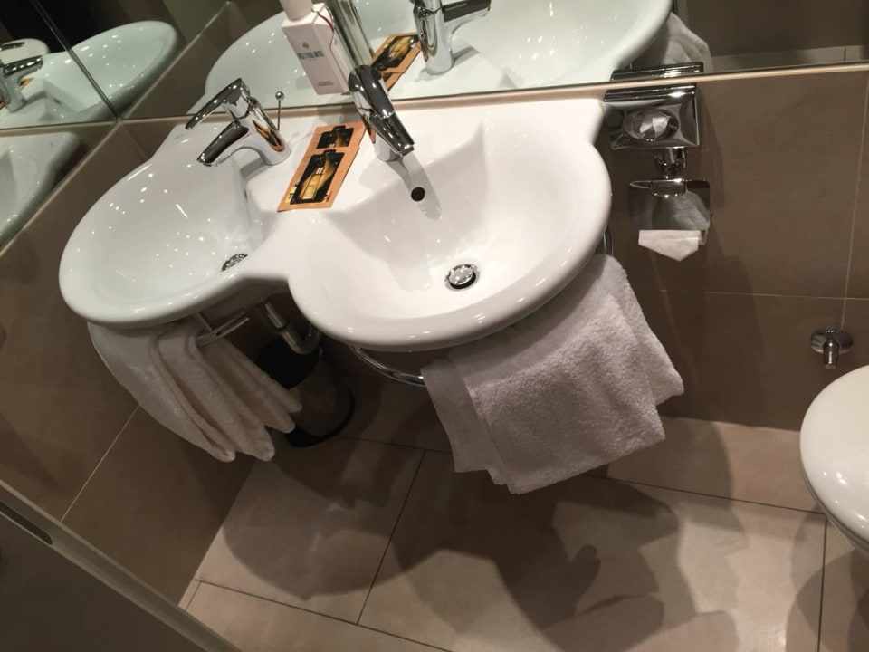 Doppelwaschtisch Nells Park Hotel