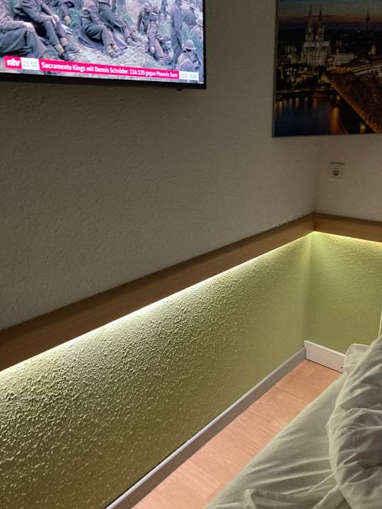 Zimmer ibis budget Köln Messe