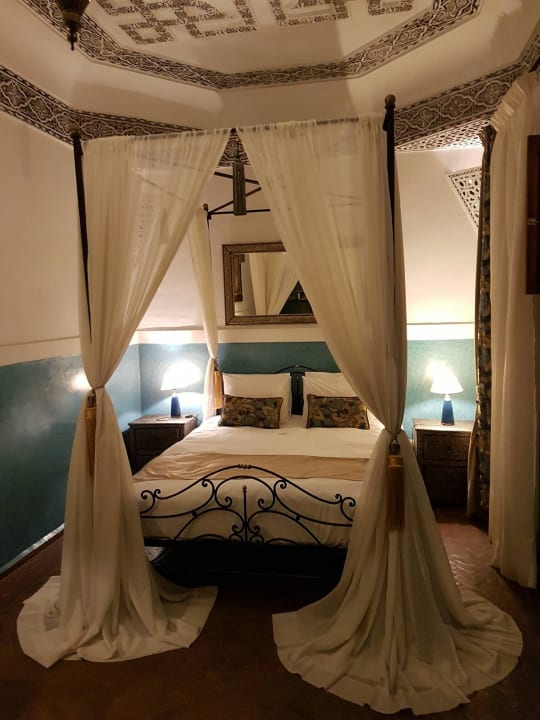 Blick auf Bett Riad le Clos des Arts