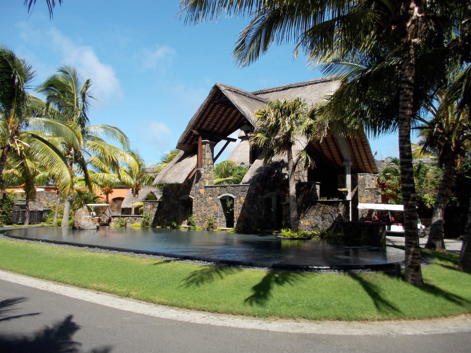 Auffahrt Dinarobin Beachcomber Golf Resort & Spa
