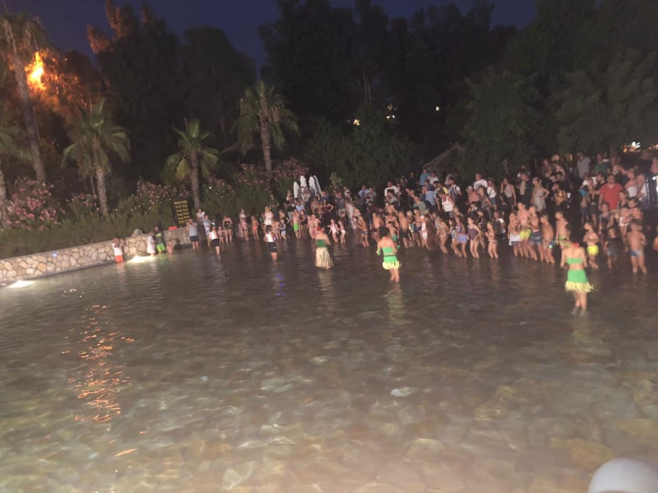 Pool Club Grand Side