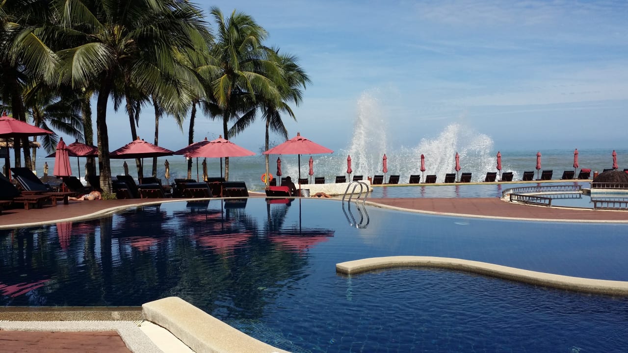 Wenn die See etwas wild ist. Khaolak Laguna Resort