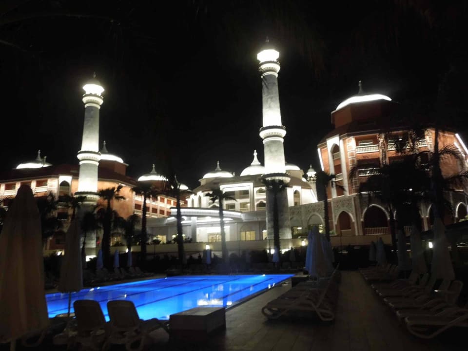 Taj Mahal Royal Taj Mahal Hotel
