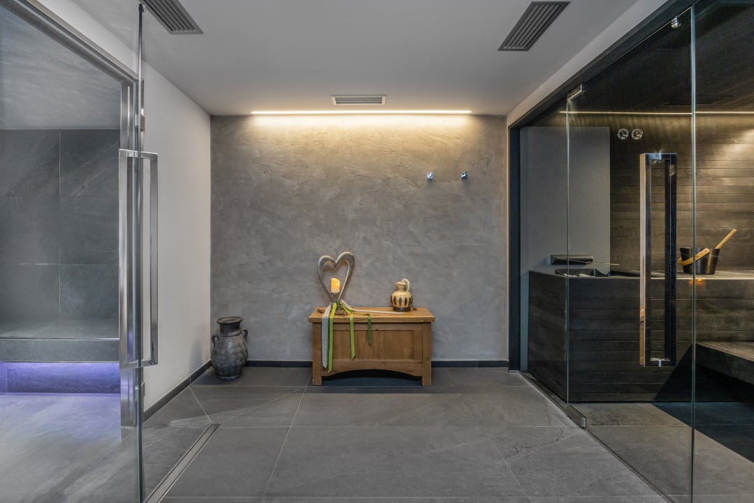 Pool Hotel Tirol Natural Idyll