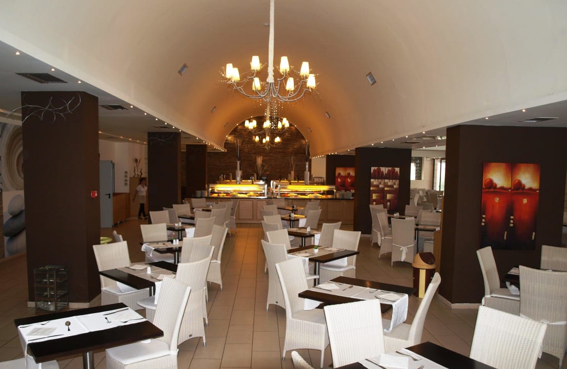 Restaurant Olympian Bay Grand Resort