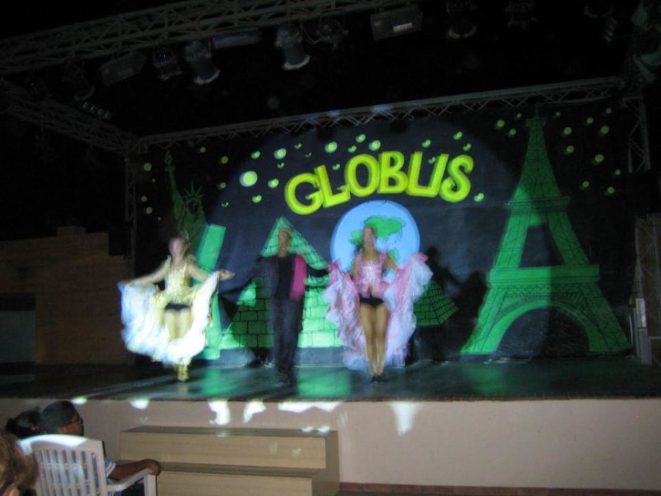 Lifeshow des Animationsteams Palm Beach Resort