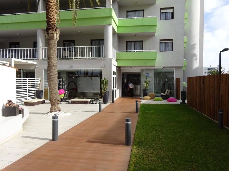 Eingang 5. Etage Hotel LIVVO Anamar Suites