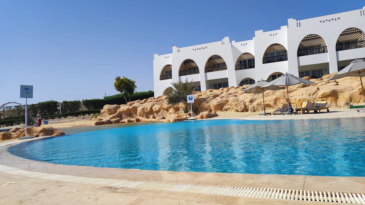 Pool Hilton Marsa Alam Nubian Resort