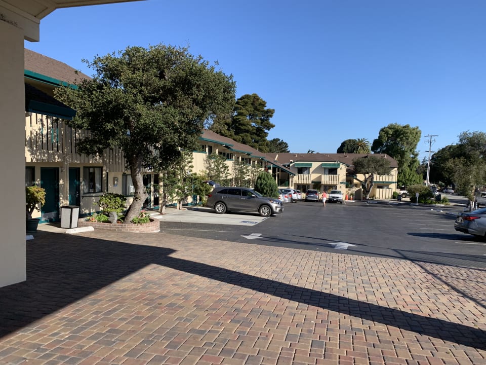 Außenansicht Hotel Days Inn Monterey Downtown