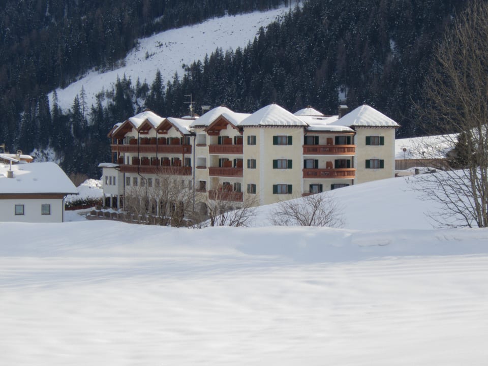 Hotelrückansicht von der Loipe aus gesehen Erlebnisort Gassenhof