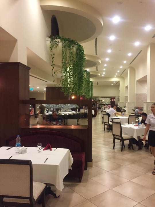 Gastro Starlight Resort Hotel