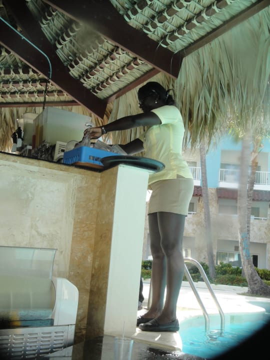 Margareta - die beste Bedienung an der Pool-Bar TRS Turquesa Hotel - Adults only