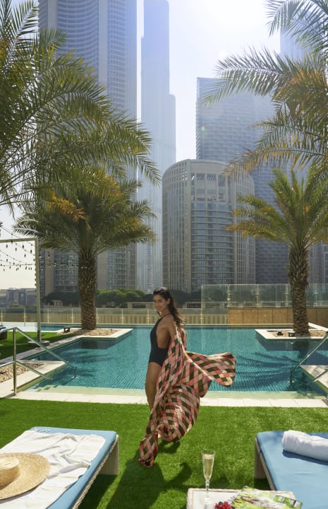 Pool Sofitel Hotel Dubai Downtown