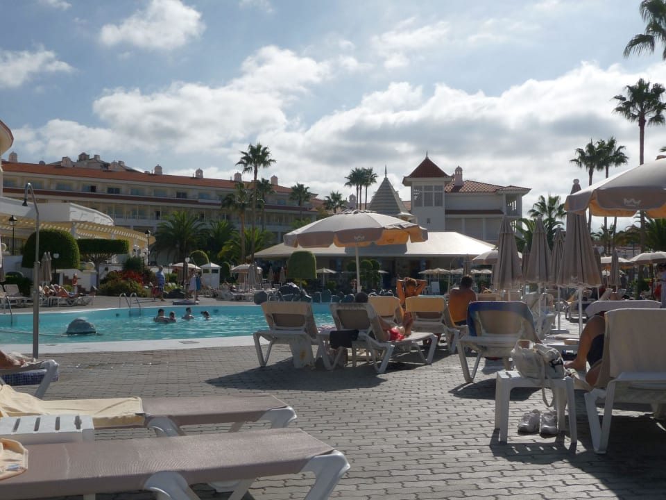 Blick auf den Pool Hotel Riu Arecas - Adults only