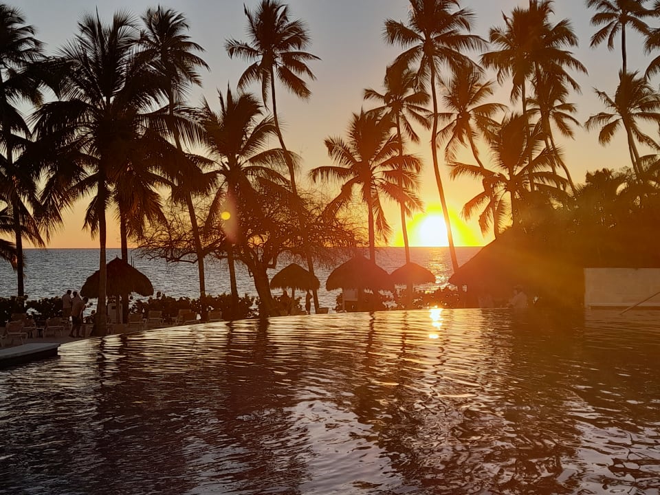 Pool Secrets La Romana Resort & Spa - Adult Only