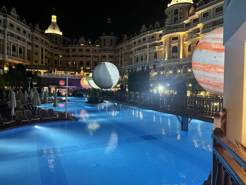 Pool Haydarpasha Palace