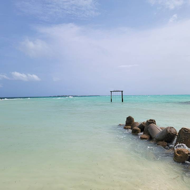 Strand Kuredu Island Resort & Spa