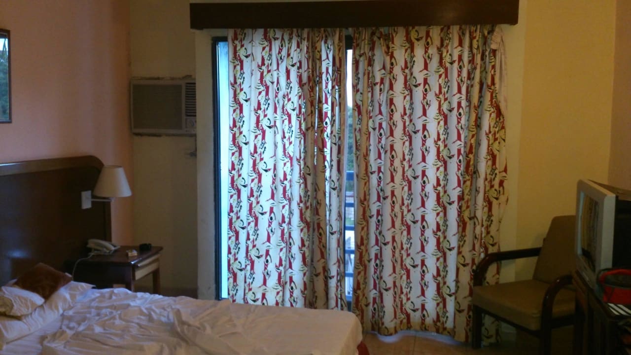 Verschimmelt und dreckig Hotel Tulipan