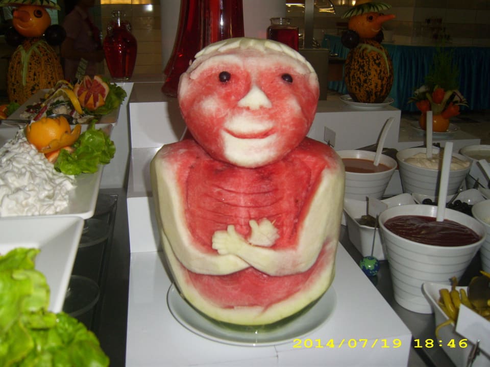 Ein Melonenmann Club Sidelya Hotel